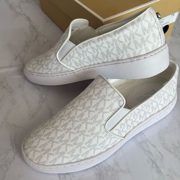 NIB Michael Kors Keaton Logo Slip-on White Sneakers
Size 7 - Picture 3 of 11